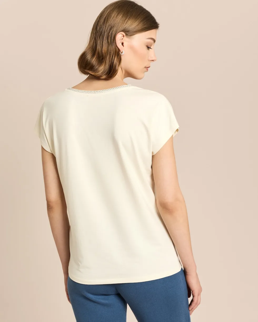 Basic Shirt mit Stickerei