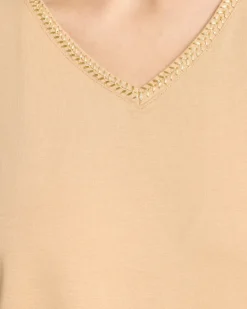 Basic Shirt mit Stickerei