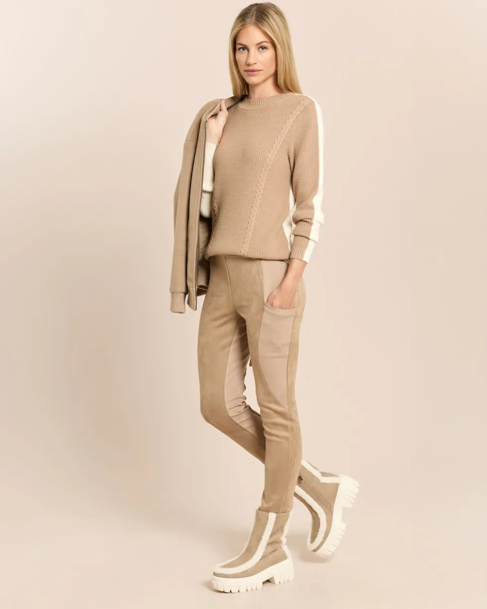 Bicolor Pullover mit Zopfmuster