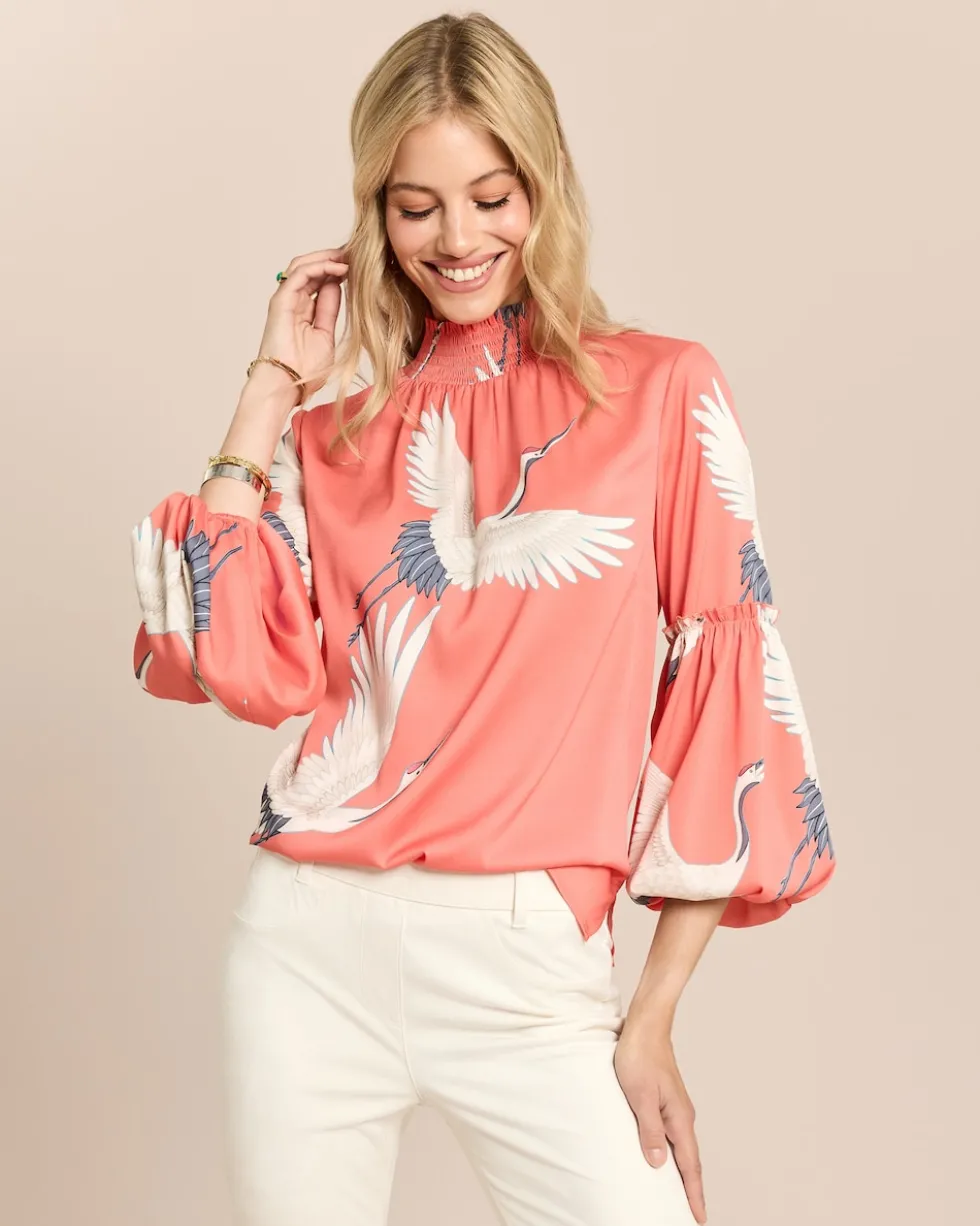 Bluse mit gesmoktem Kragen und Ärmelsaum