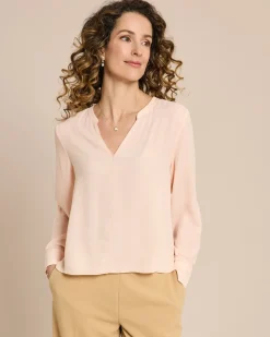Bluse mit Ziernähten
