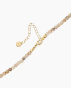 Collier mit Edelsteinen