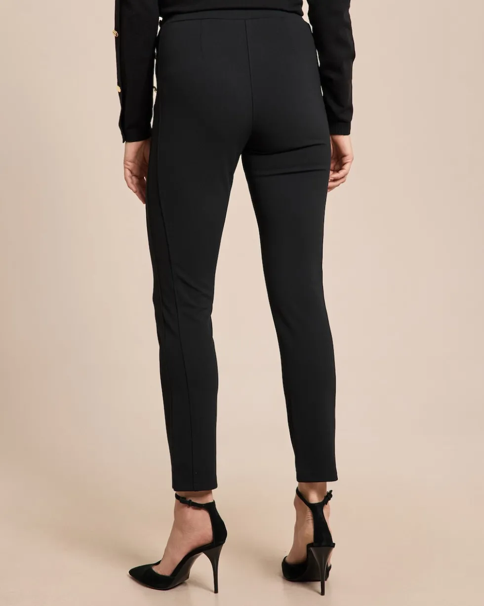 Crêpe Hose mit Knopfdetails