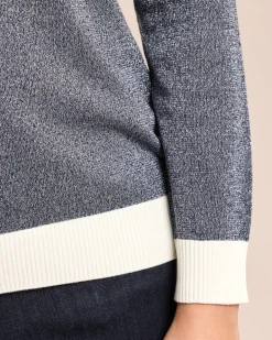 Feinstrick-Pullover mit Metallic-Garn