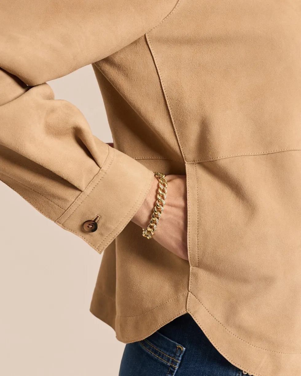 Hemd aus Veloursleder mit Details