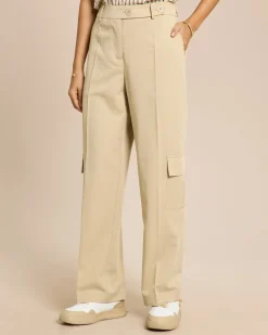 Hose mit Taschen