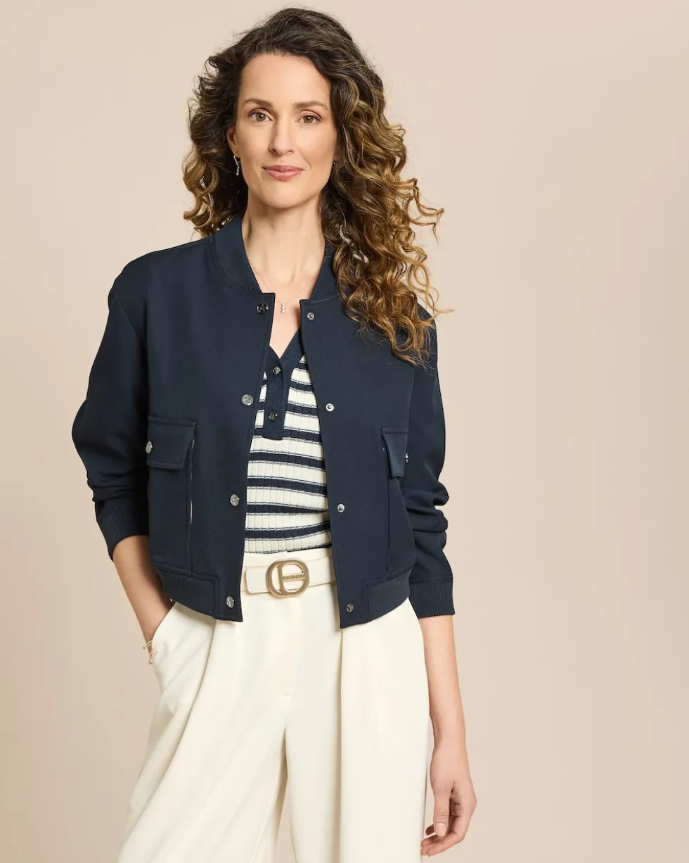 Jacke mit Druckknöpfen