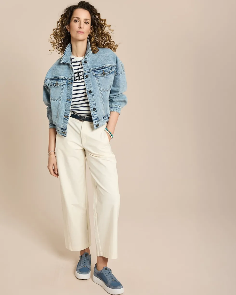 Jeansjacke mit überschnittener Schulter