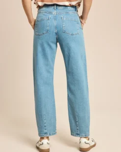 Jeans mit Kontrastdetails