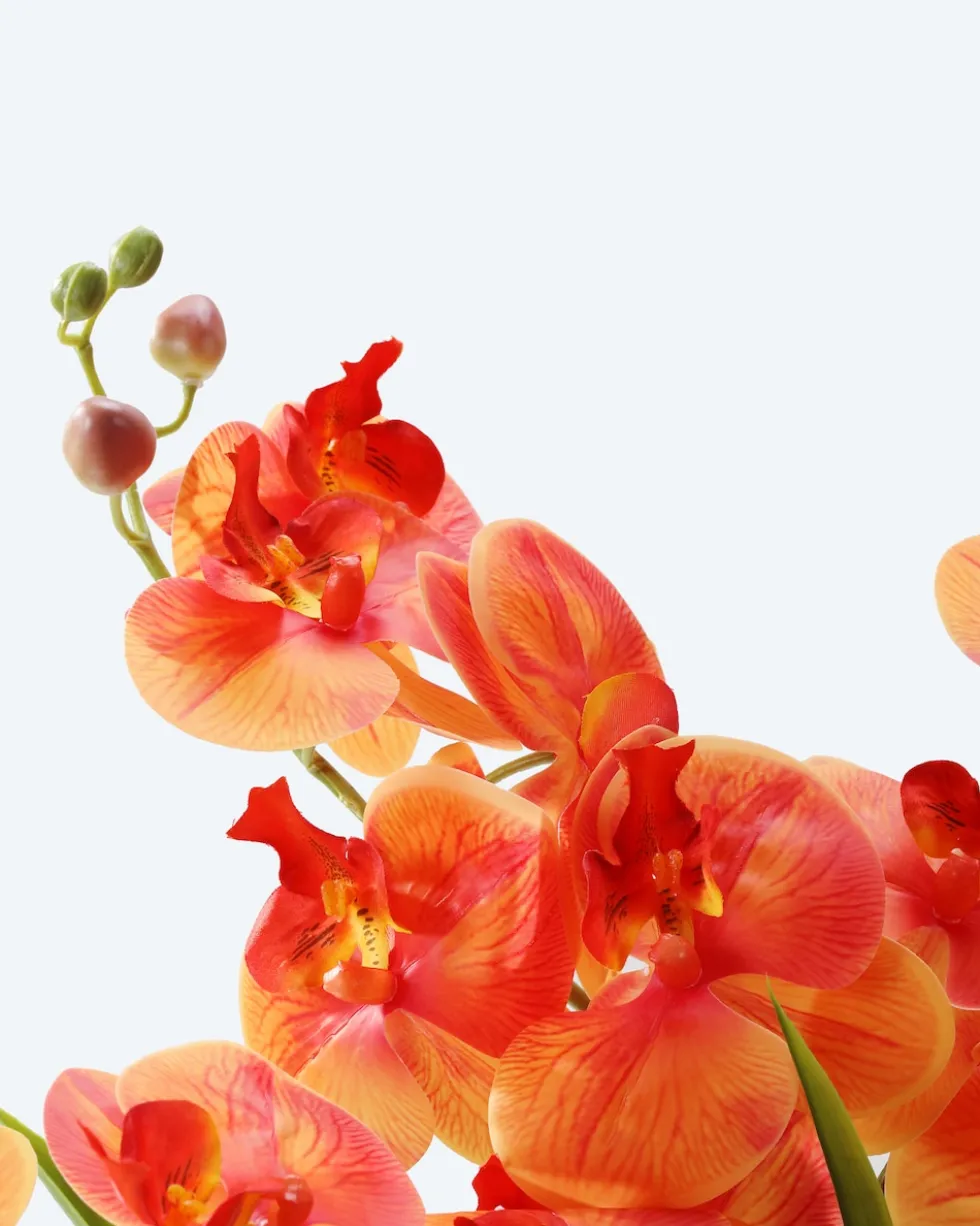 Kunst-Orchidee im Keramiktopf