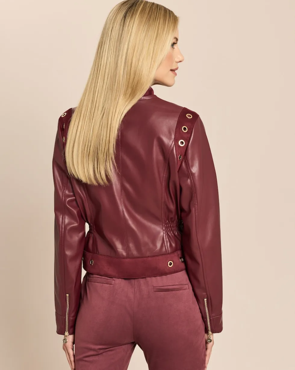 Lederimitatjacke mit Oesenverzierung