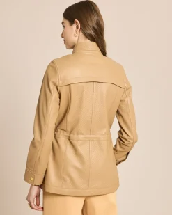 Lederjacke mit Perforierungsdetails
