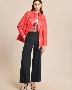 Lederjacke mit Perforierungsdetails