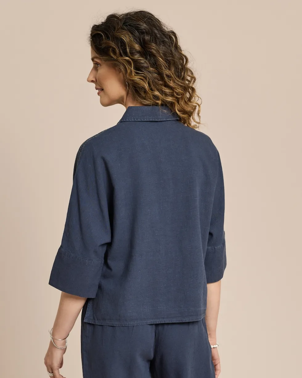 Leinen-Bluse mit Schmuckkette
