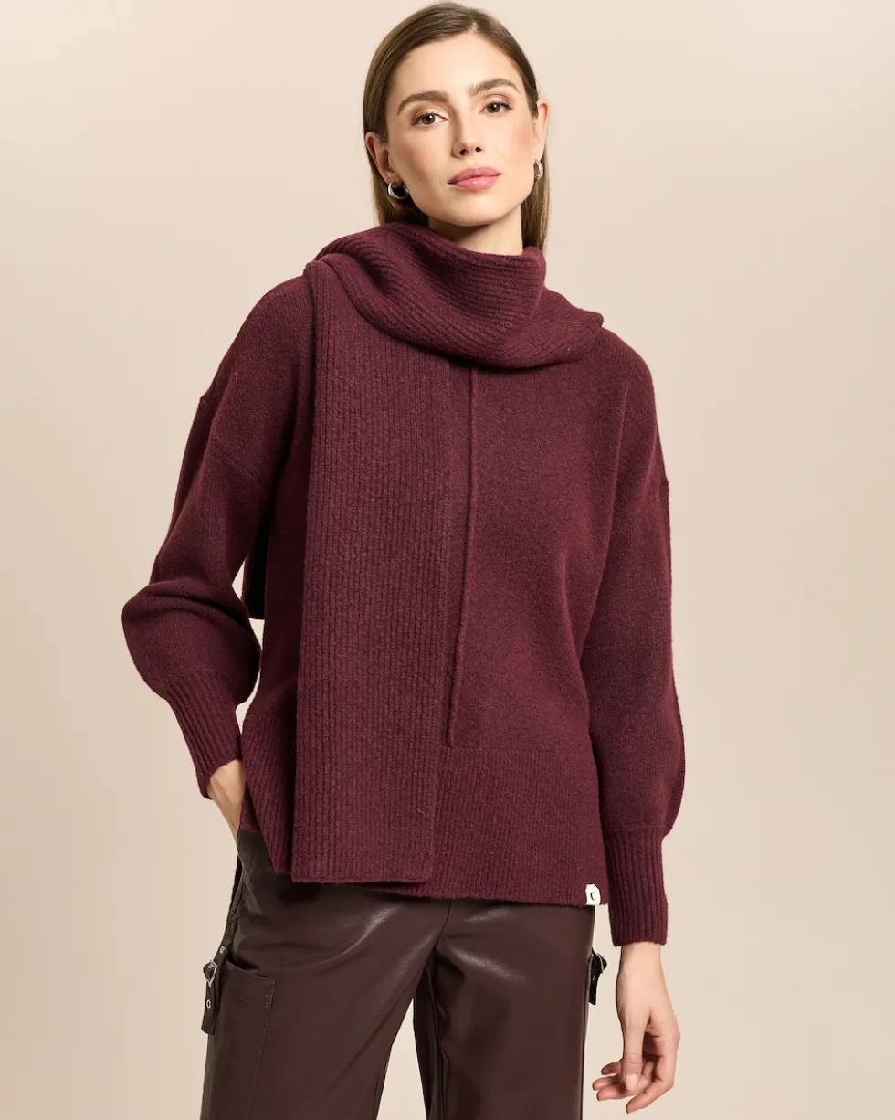 Longpullover mit Kapuzenschal