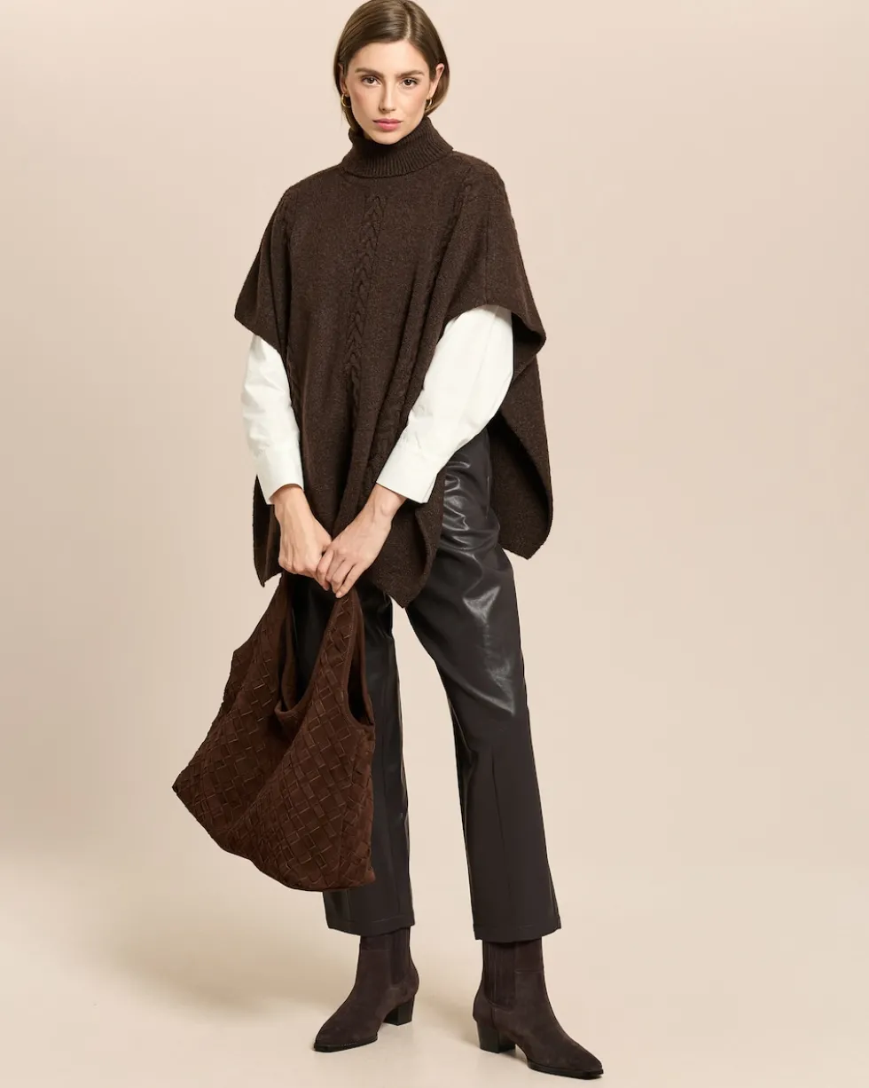 Poncho gestrickt