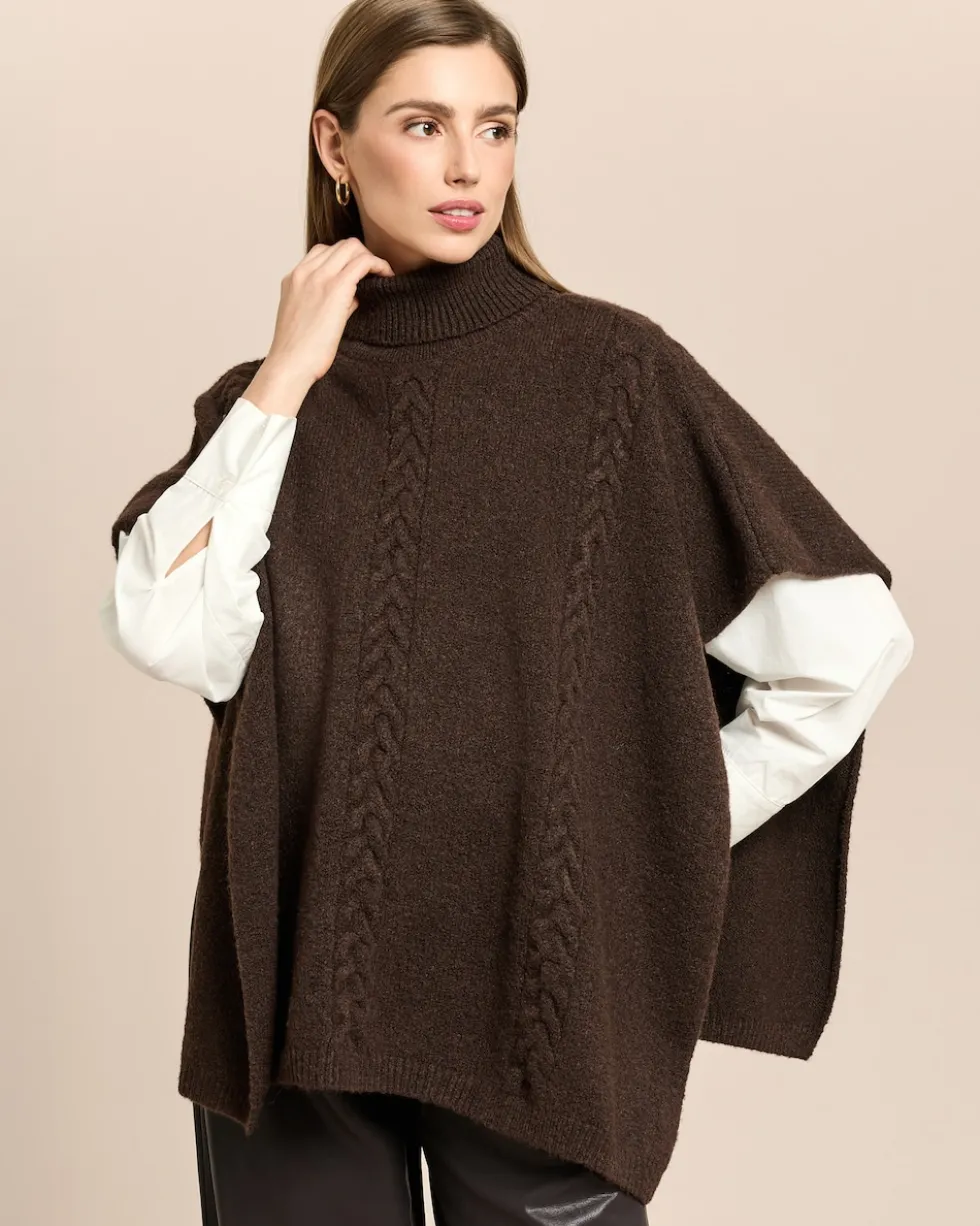 Poncho gestrickt