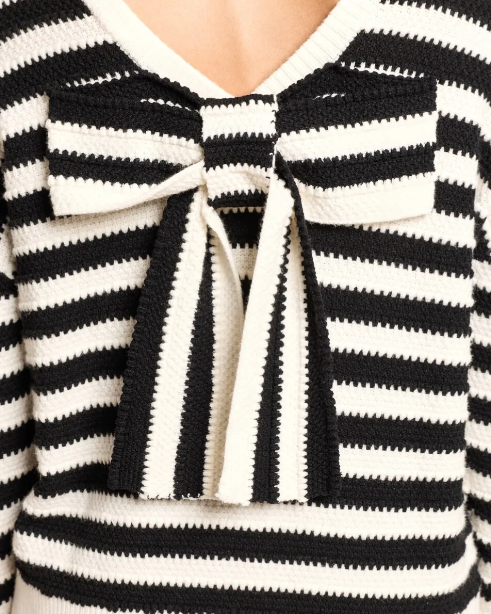 Pullover gestreift mit Schleife