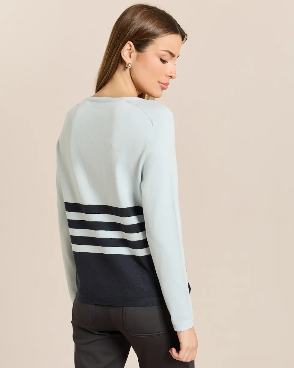 Pullover mit aufgesetzter Tasche