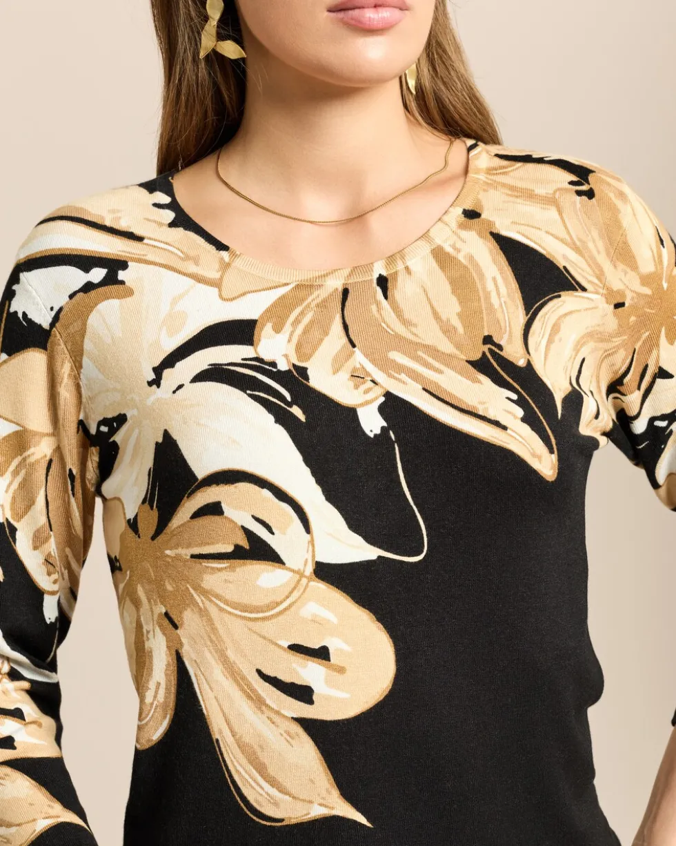 Pullover mit Blumenschulter