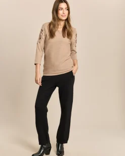 Pullover mit Blumenstickerei