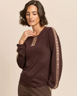 Pullover mit Glanzgarn und Nieten