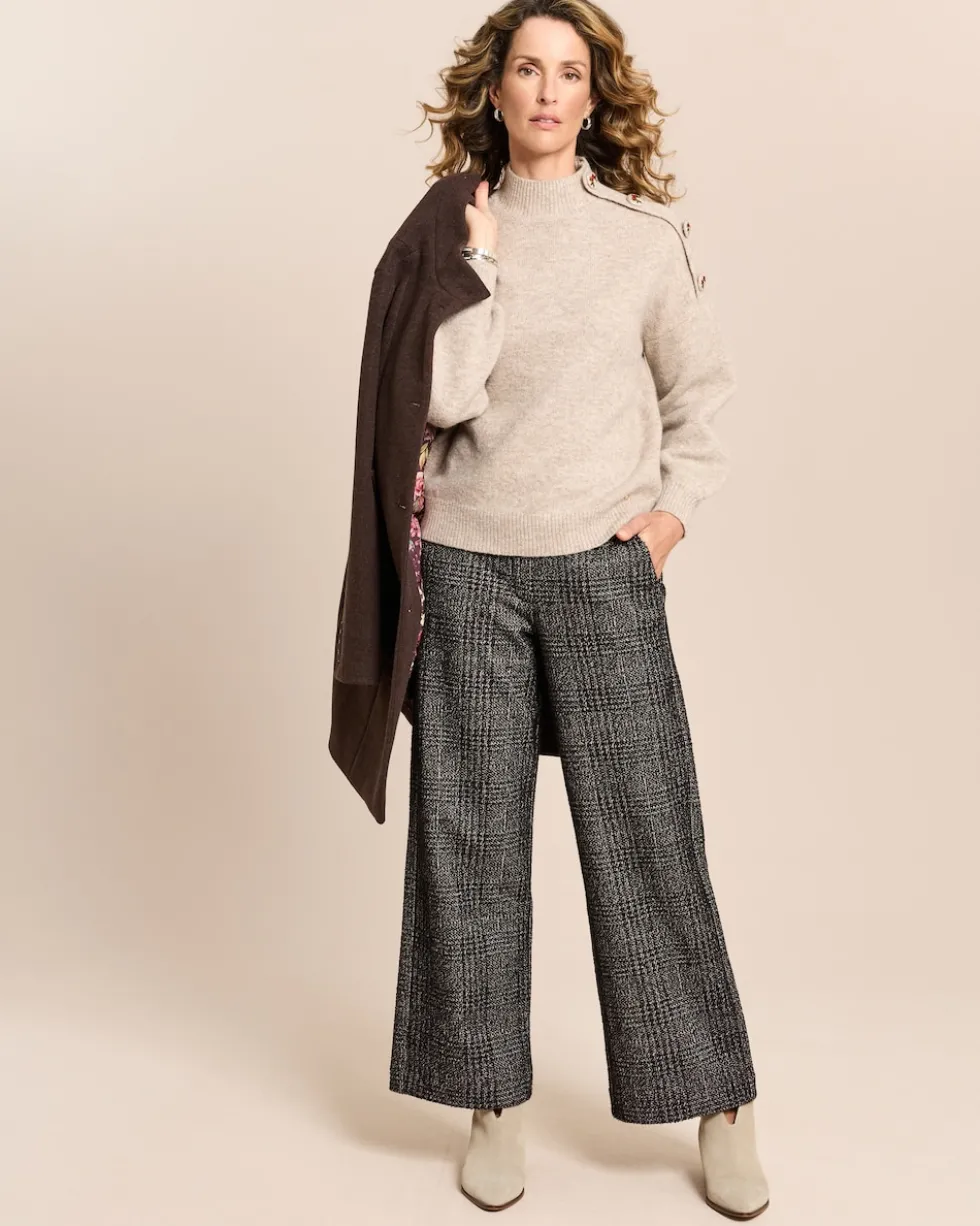 Pullover mit Knopfdetail