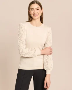 Pullover mit Samtapplikationen