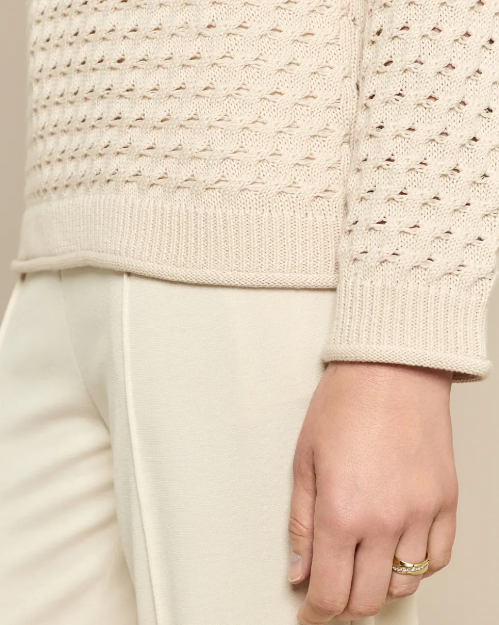 Pullover mit Zopf-Ajour-Muster