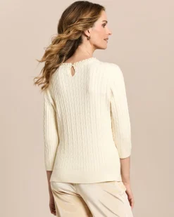 Pullover mit Zopfmuster und Perlendeko