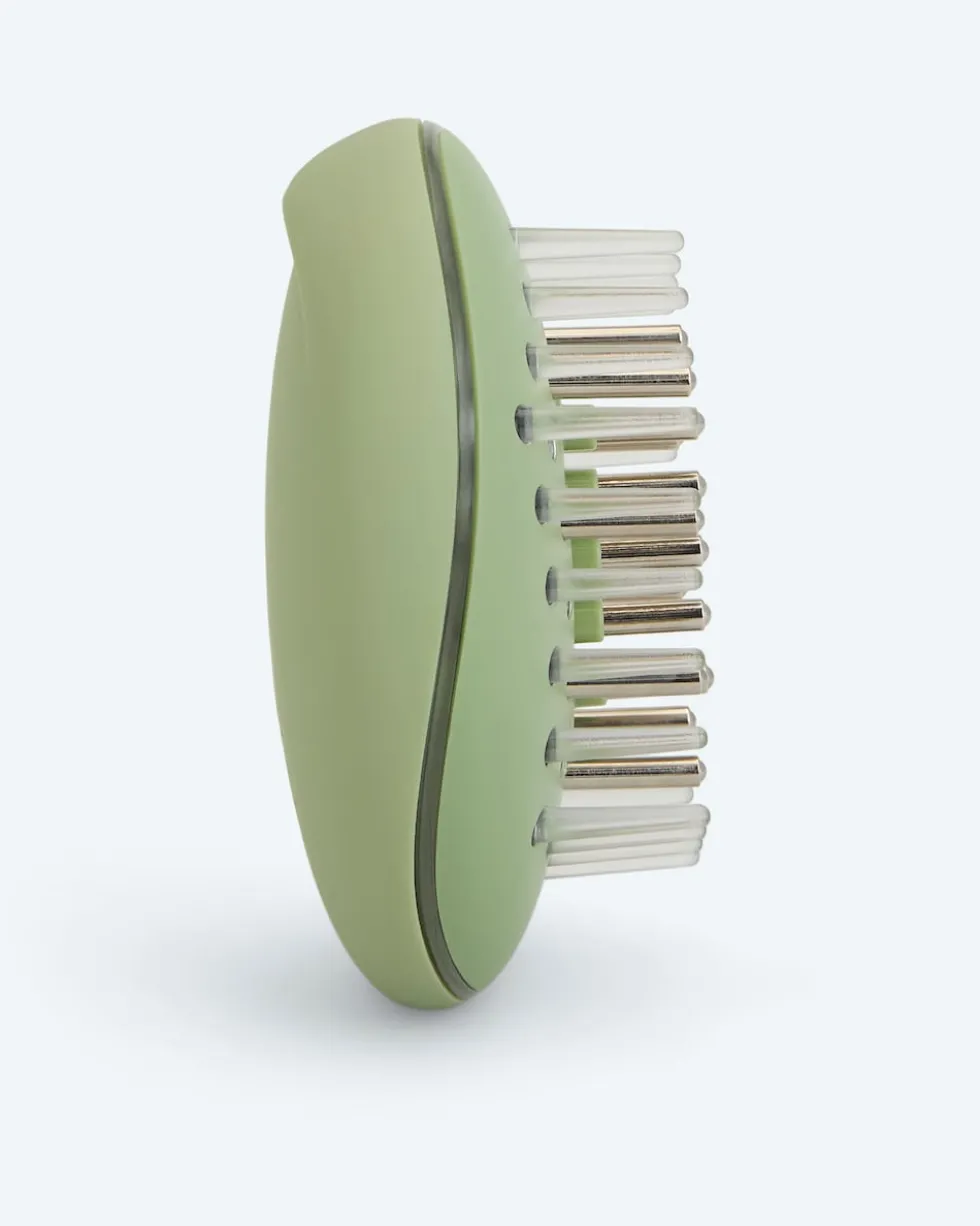 Red Light Scalp Massaging Brush