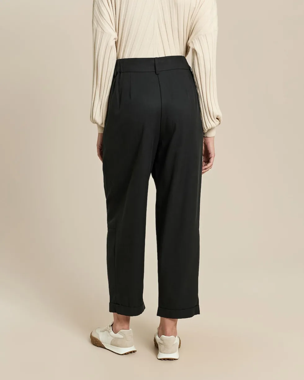 Relaxed Fit Hose