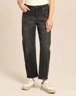 Relaxed Jeans mit Stickerei