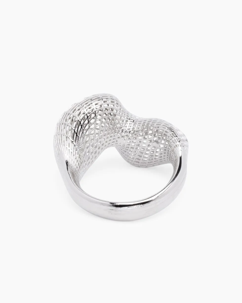 Ring im modischen Design