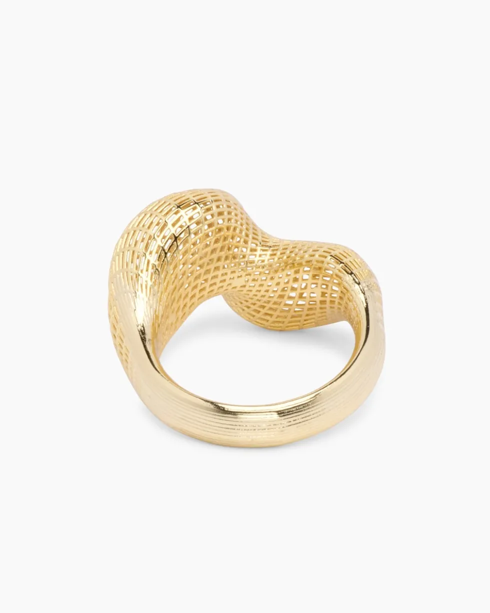 Ring im modischen Design