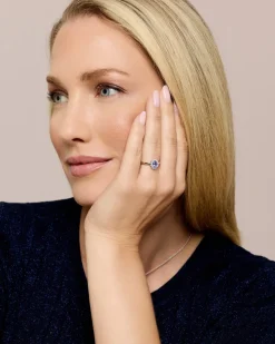 Ring mit Ceylon Saphir & Diamanten