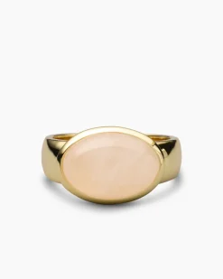 Ring mit Edelstein
