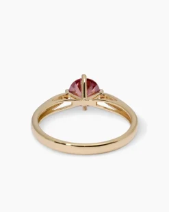 Ring mit pinkem Brillant ca. 1,00 ct