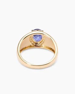 Ring mit Saphir