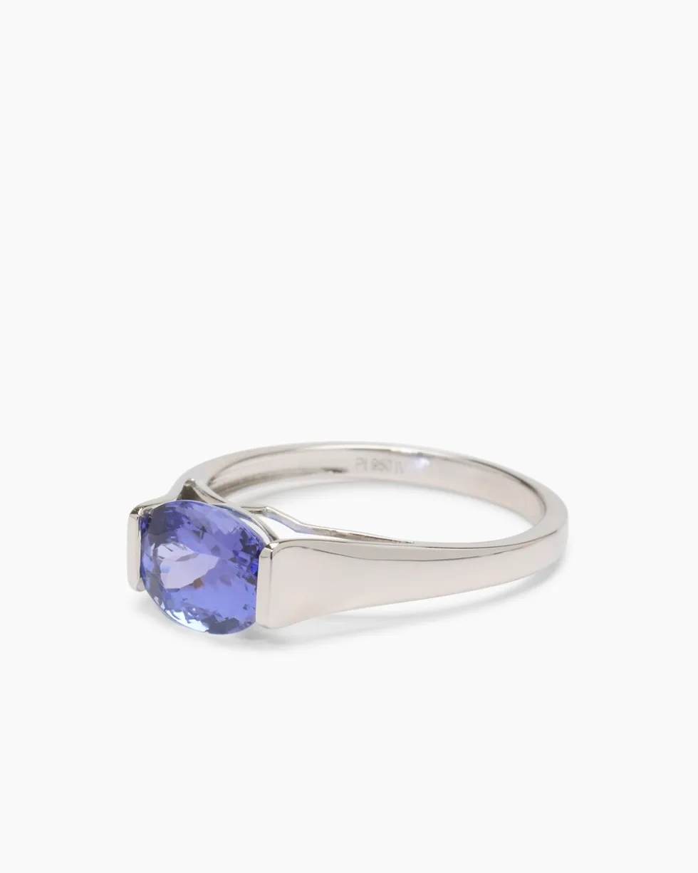 Ring mit Tansanit AAAA+