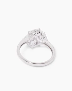 Ring mit Zirkonia