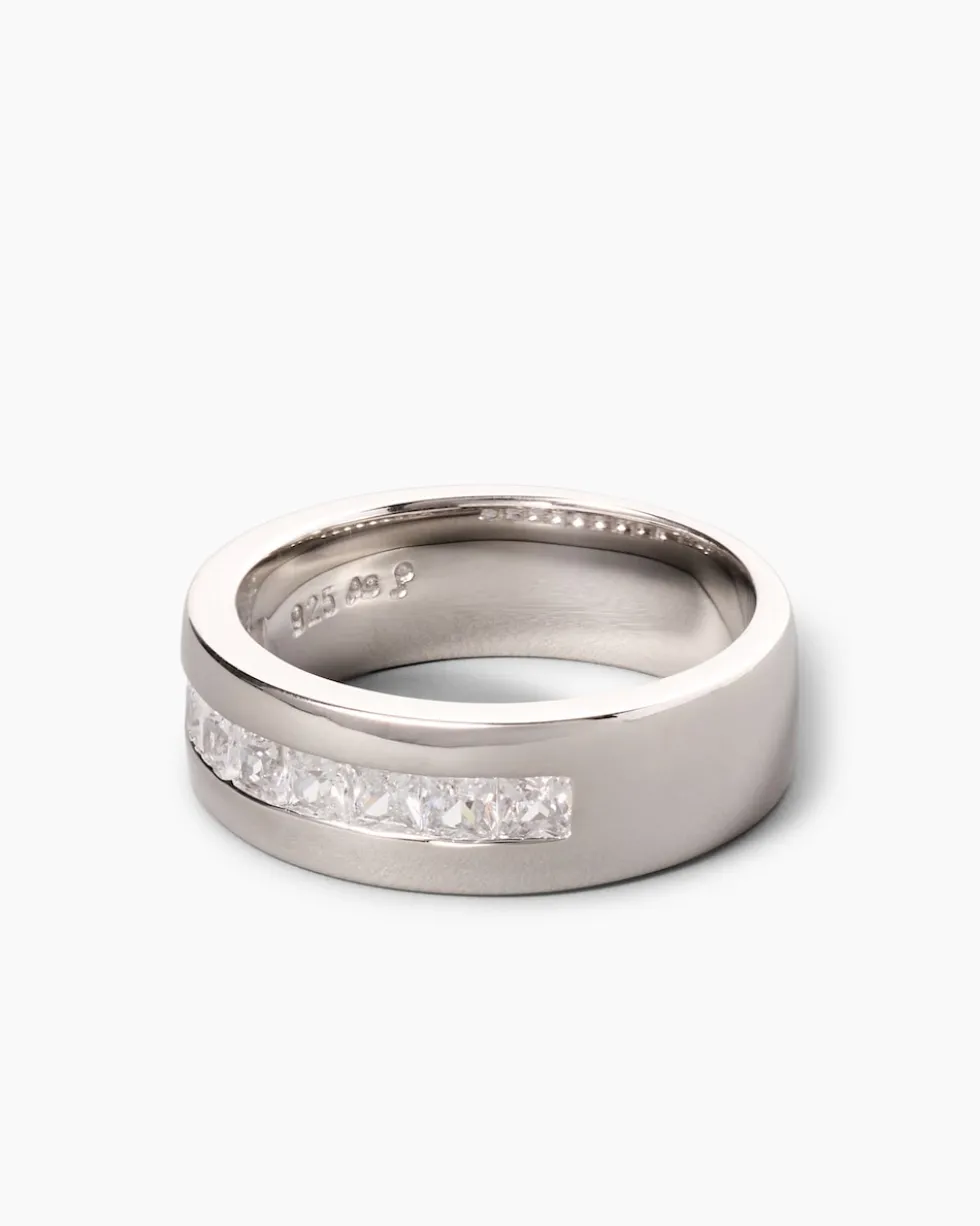 Ring mit Zirkonia