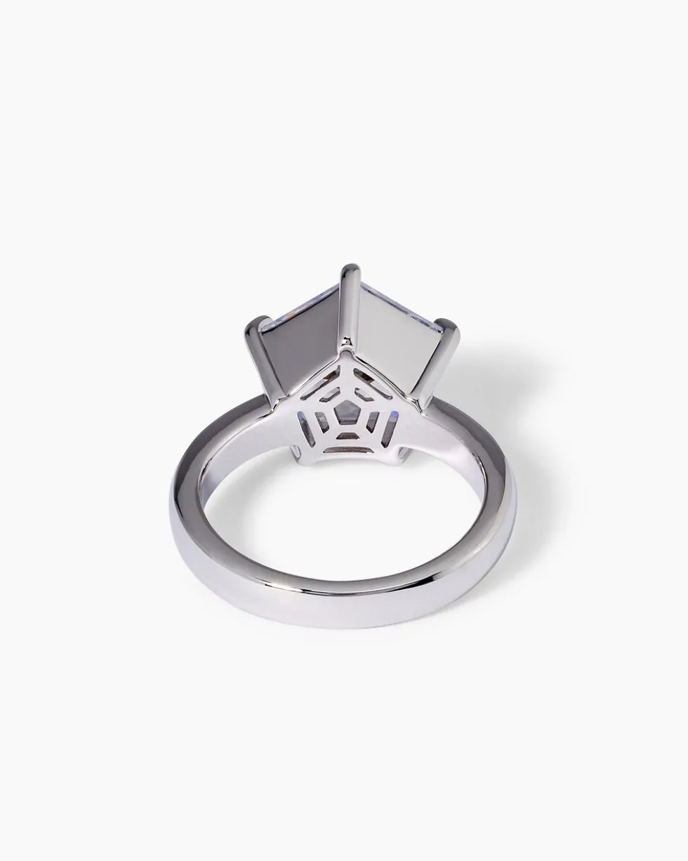 Ring mit Zirkonia