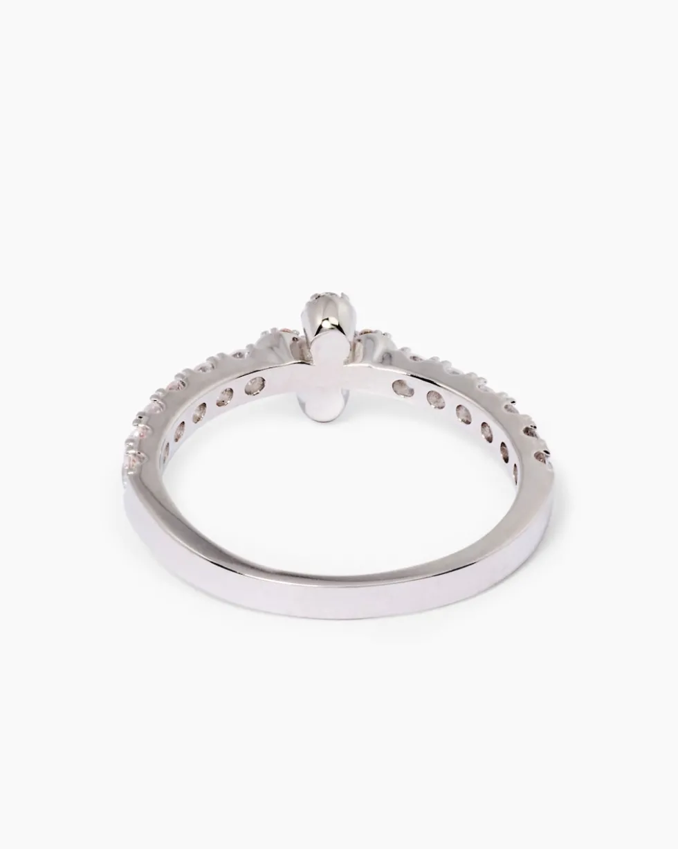 Ring mit Zirkonia
