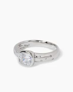 Ring mit Zirkonia