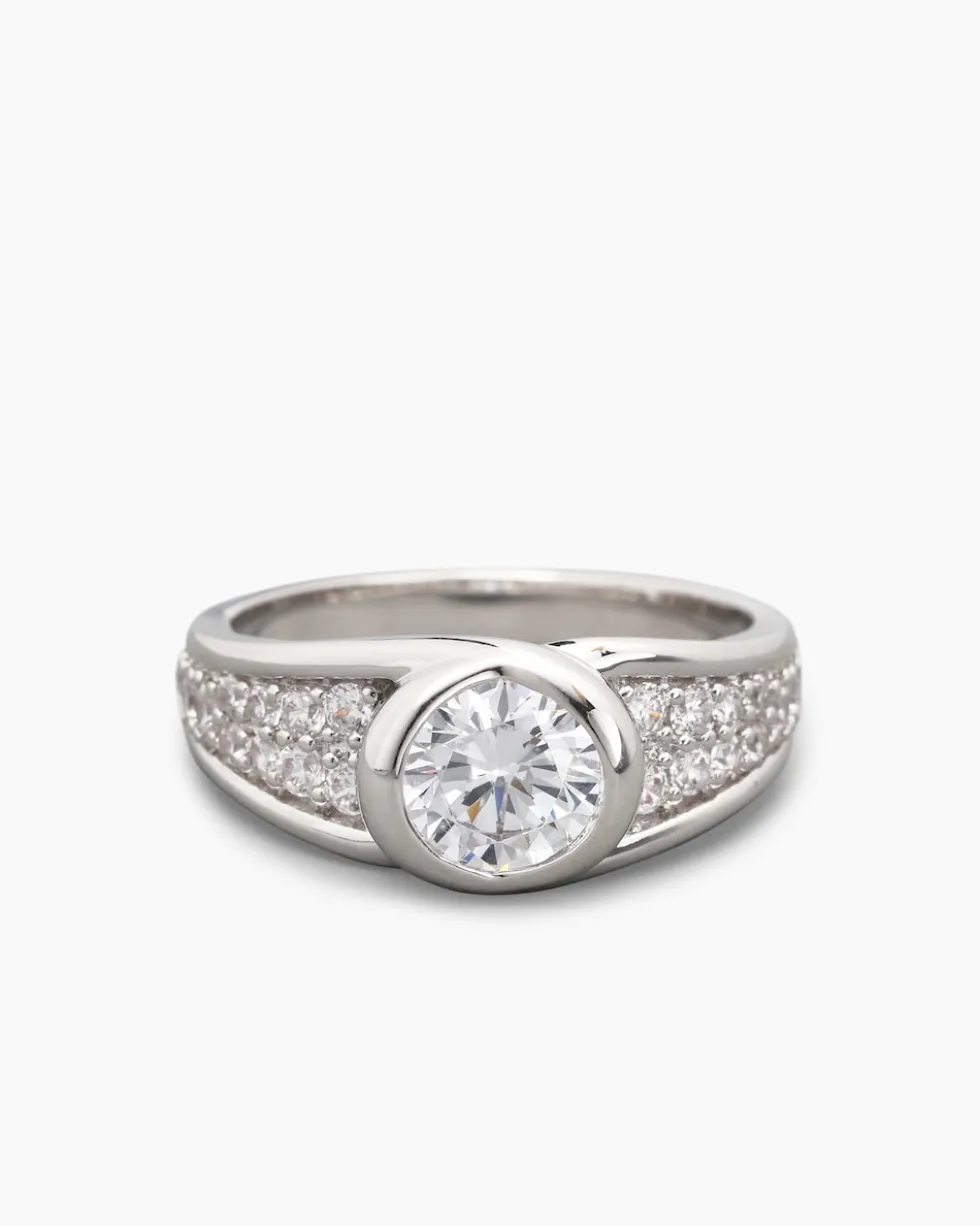 Ring mit Zirkonia