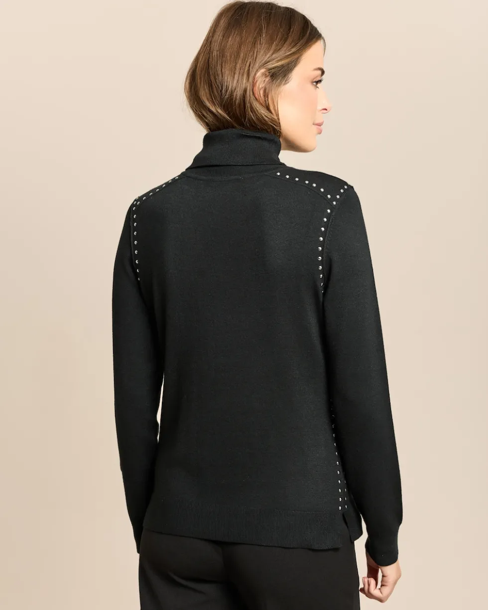 Rollkragenpullover mit Nietenbesatz