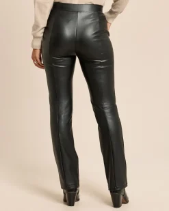 Schlupfhose aus Lederimitat