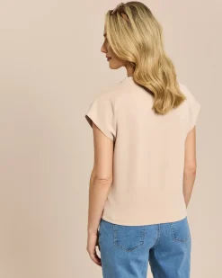 Shirt mit Ausschnitt-Detail