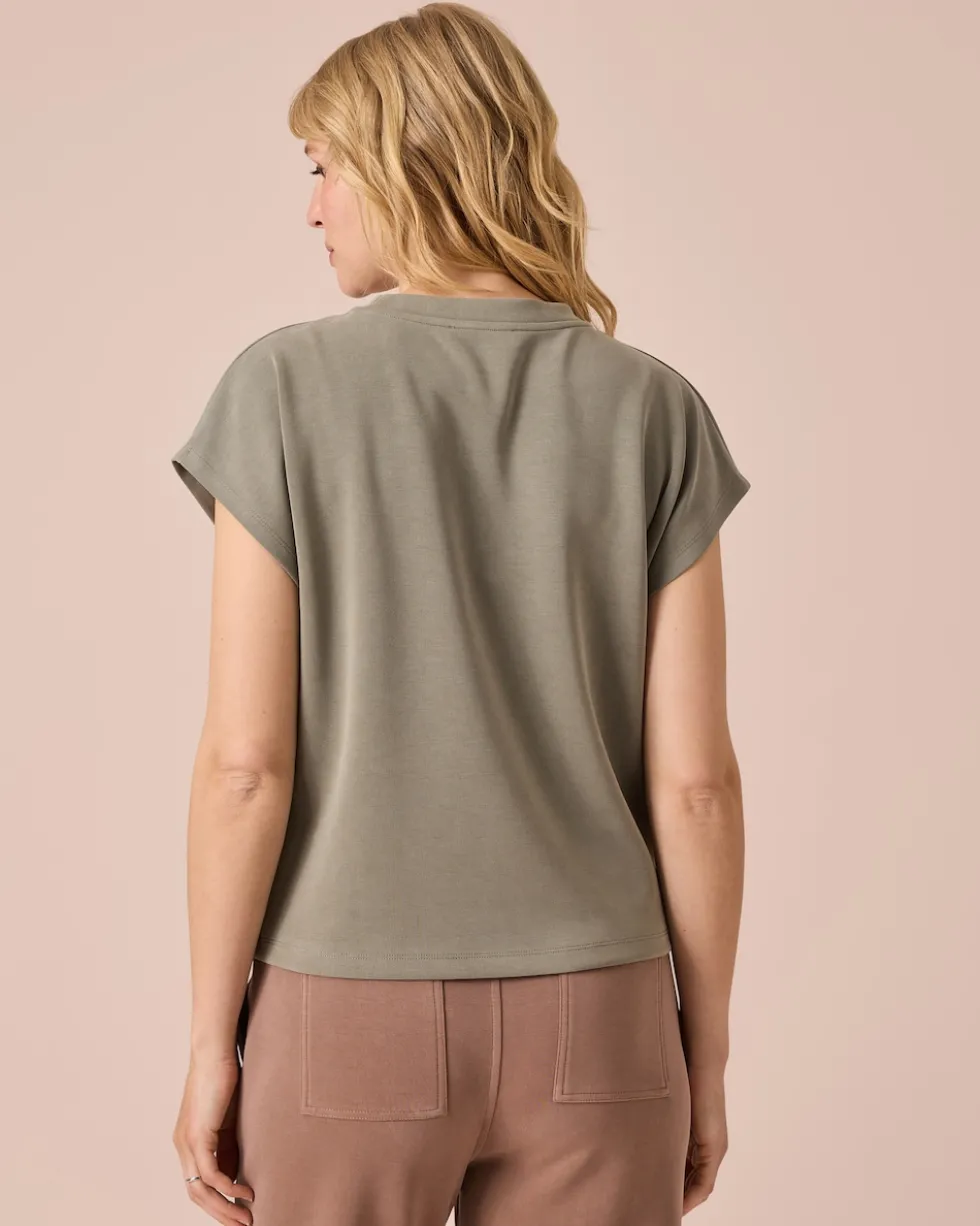 Shirt mit Ausschnitt-Detail